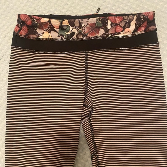 Lululemon Pace Rival Crop (size 4) - Picture 3 of 3